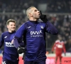 Anderlecht verliest twee kostbare punten na own goal, Standard prijst zich gelukkig