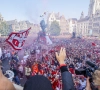 📷 Prachtig: Antwerp stelt shirts voor met verwijzing naar 100 jaar roemrijk verleden, meningen zijn extreem verdeeld