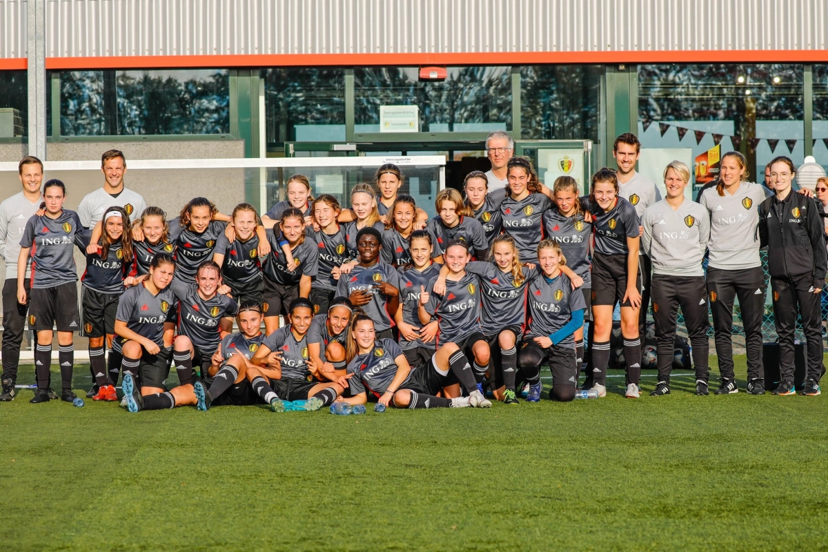 De toekomst is aan de jeugd: Red Flames U15 trainden deze week in Tubeke