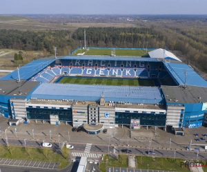 De onthulling van de bijzondere supportersclubmeters bij KRC Genk