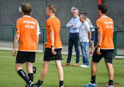 Topoverleg in Tubeke tussen coaches en refs: verschillende ploegen gaan hartig woordje praten