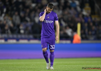 Dit is de reden waarom Leander Dendoncker geen kapitein meer is bij Anderlecht