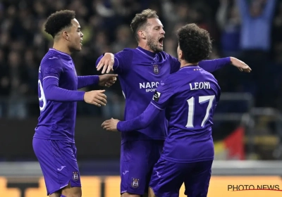 Deze Anderlecht-speler had veel eerder naar het Lotto Park kunnen gaan, maar... "Mijn moeder had zich ermee bemoeid"