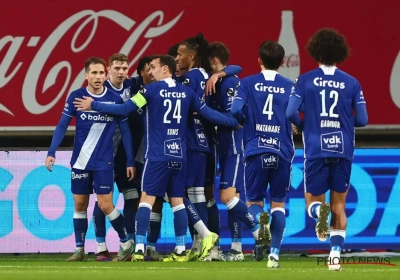 "Hoor ik dat goed?": supporters KAA Gent maken zich ernstig zorgen, maar verliezen de lach niet en reageren op hun manier