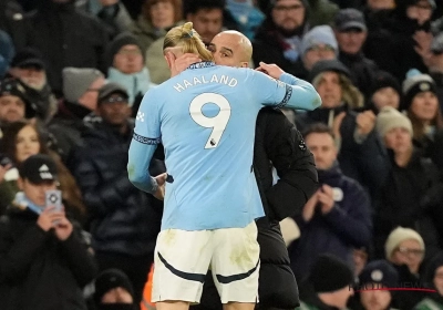 Er wordt weer gelachen bij Manchester City: De Bruyne is belangrijk in zijn 400e wedstrijd terwijl Doku zijn concurrent ziet uitblinken vanop de bank