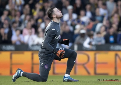 Coosemans verklaart blunder bij tweede goal: "Een zwart vlekje"